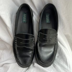 Bass Black Leather Penny Loafer Size 5.5M (or women’s size 8)